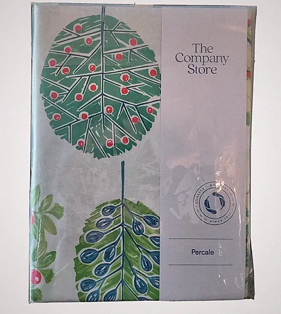 The COMPANY STORE Blanket, NEW IN PACKAGE